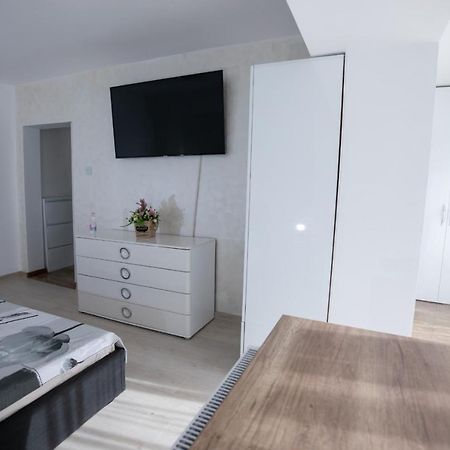 Apartament Central Târgu Jiu Esterno foto