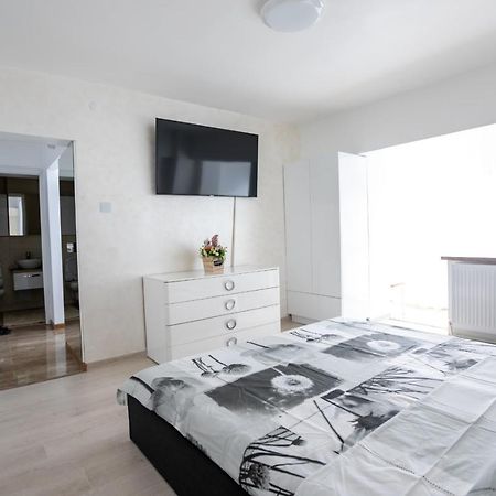 Apartament Central Târgu Jiu Esterno foto