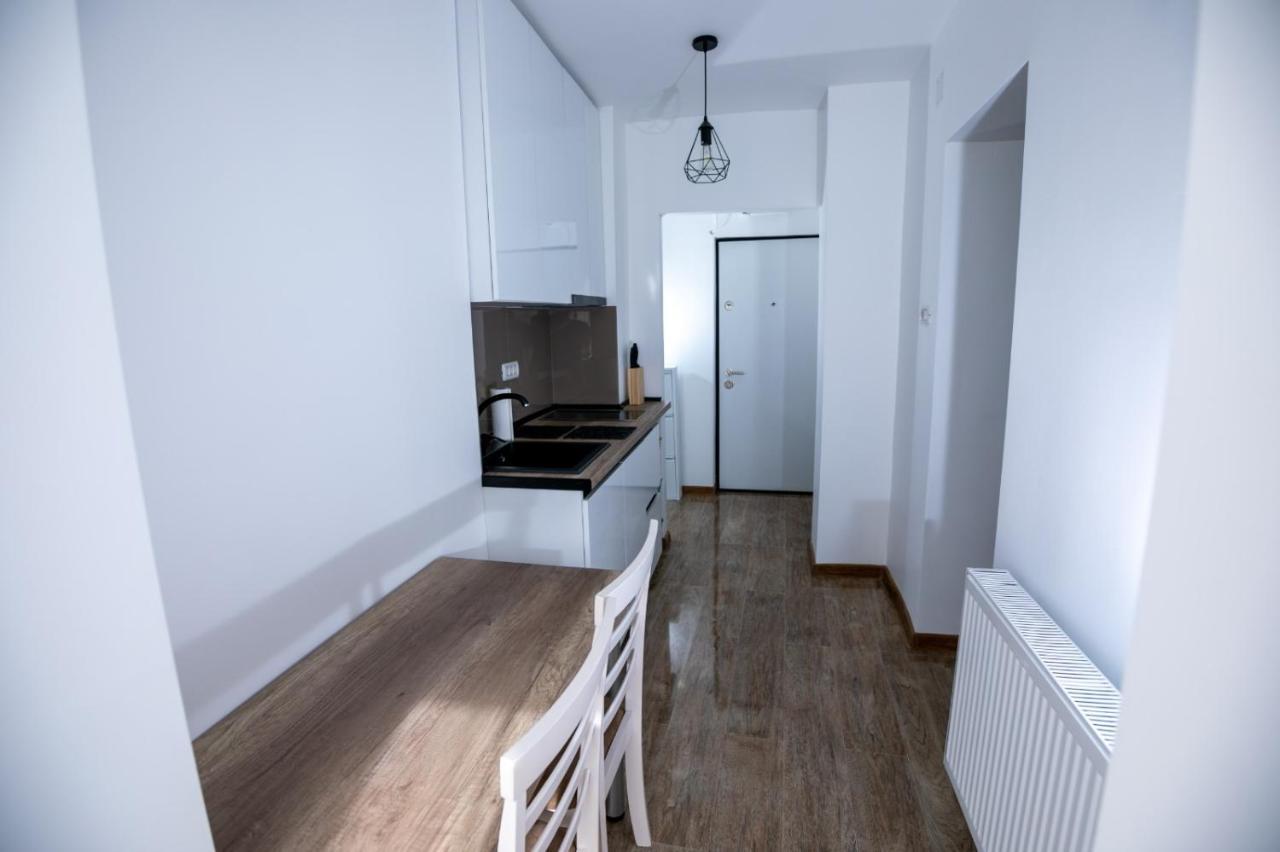 Apartament Central Târgu Jiu Esterno foto
